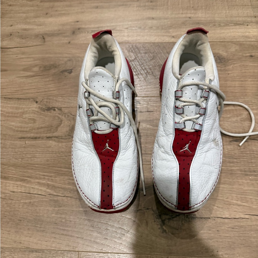 Vintage Nike Jordan Men's White and Red Sneakers